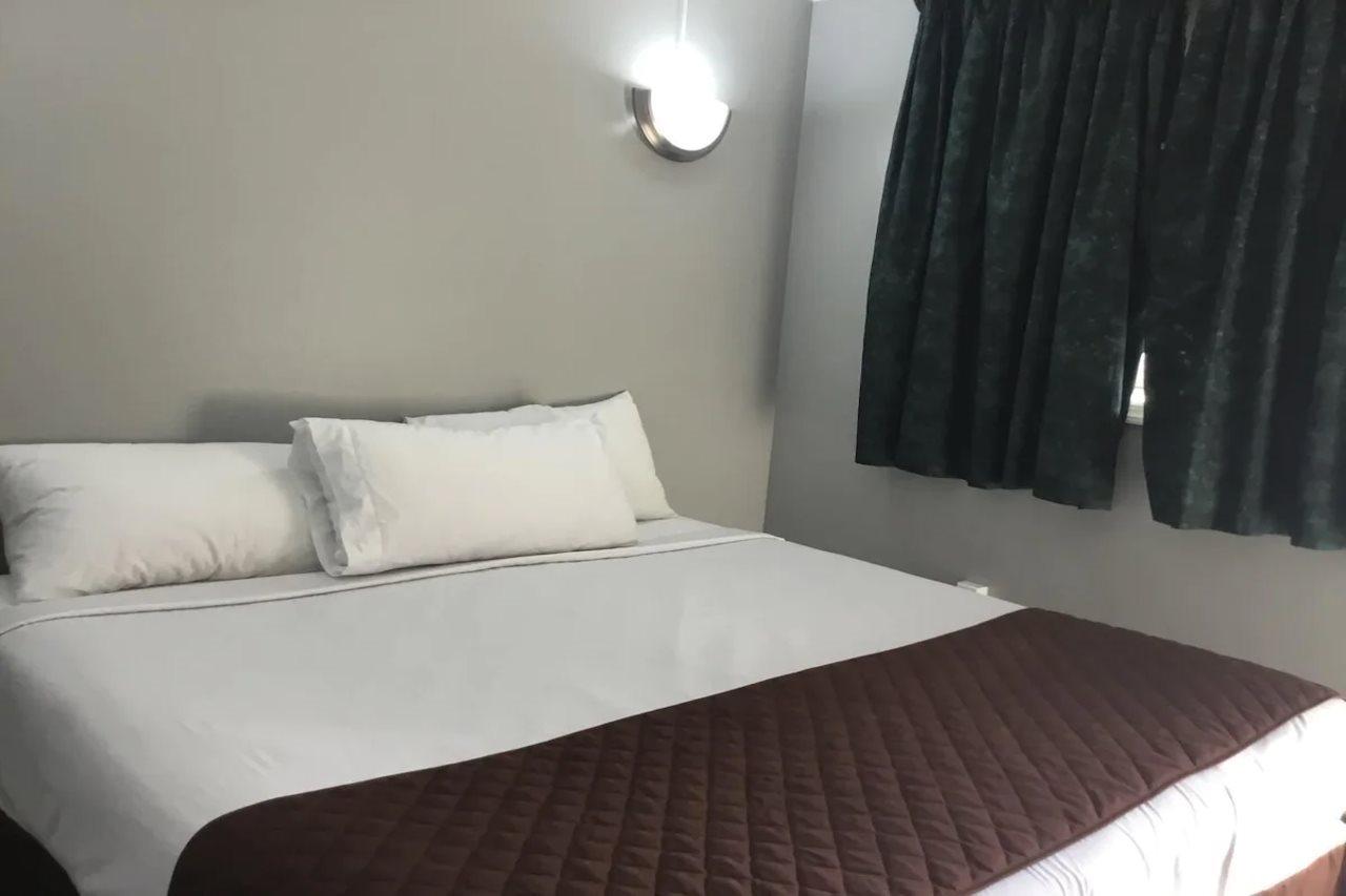 Americas Best Value Inn Avenel Woodbridge Екстериор снимка